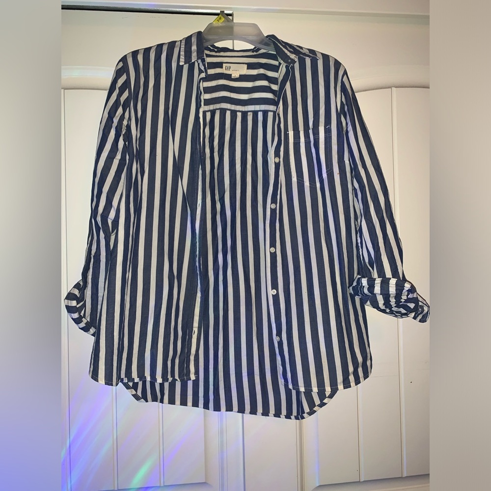 Gap Button Down Shirt
